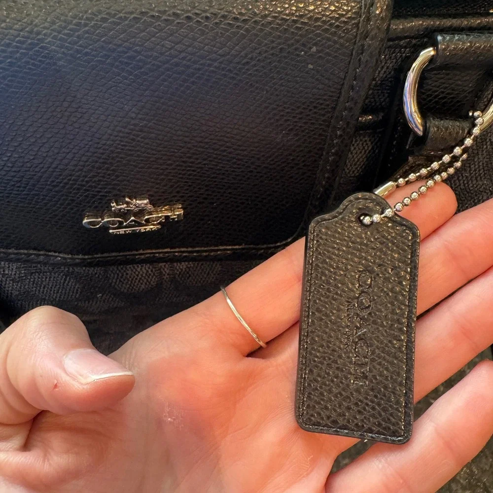 Coach‎ Signature Ward Tote Black Canvas